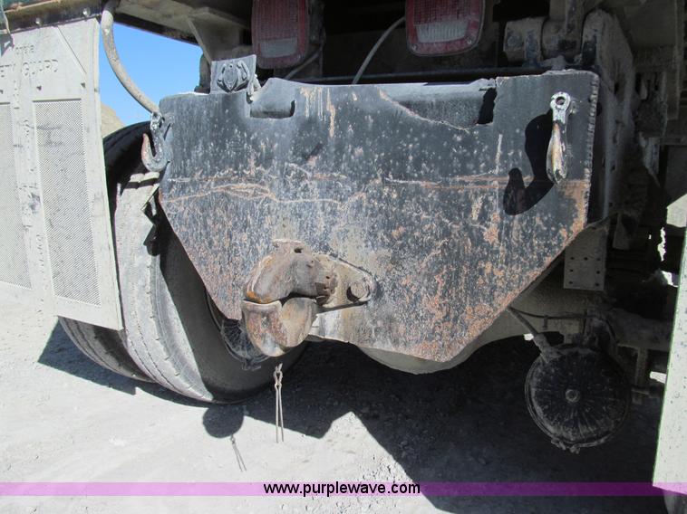 image for item E3555 1976 GMC 6500 dump truck