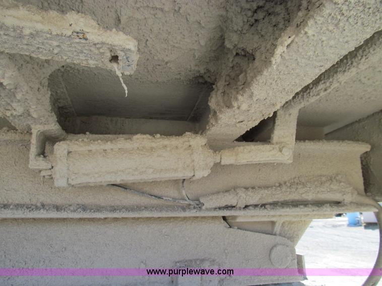 image for item E3555 1976 GMC 6500 dump truck