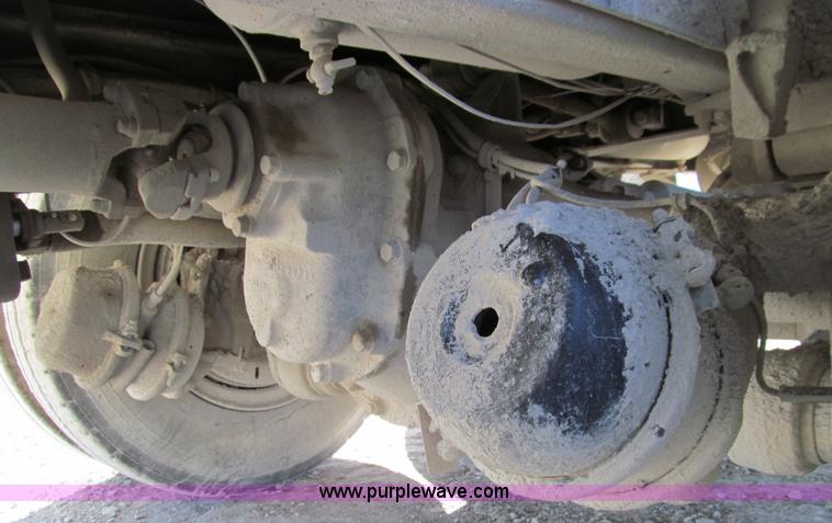 image for item E3555 1976 GMC 6500 dump truck