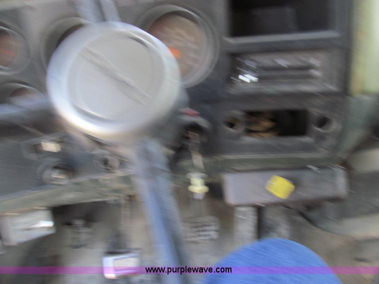 image for item E3555 1976 GMC 6500 dump truck