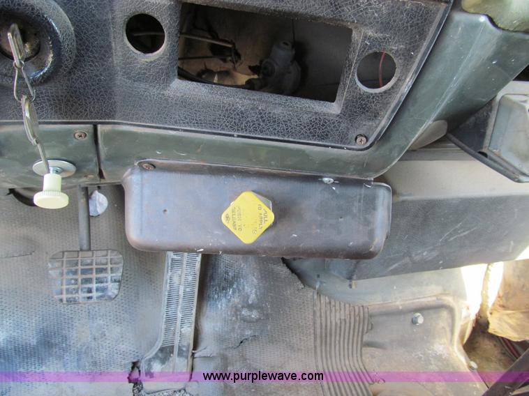 image for item E3555 1976 GMC 6500 dump truck