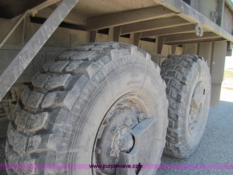 image for item E3556 1986 Am General truck