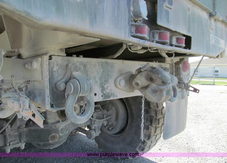 image for item E3556 1986 Am General truck