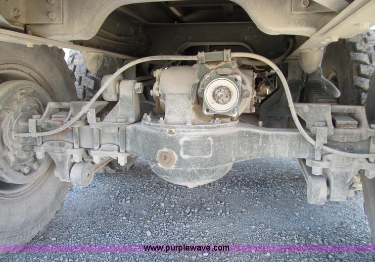 image for item E3556 1986 Am General truck