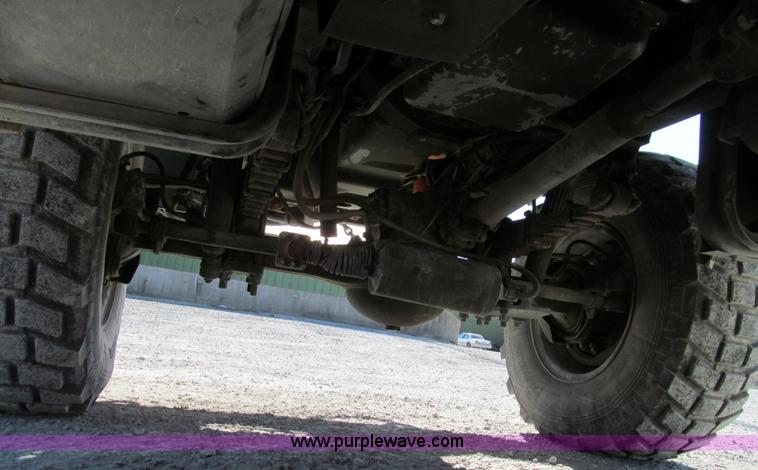 image for item E3556 1986 Am General truck