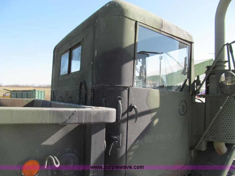 image for item E3556 1986 Am General truck