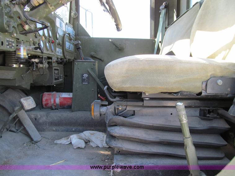 image for item E3556 1986 Am General truck