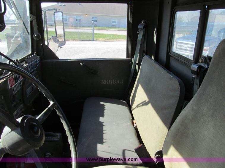 image for item E3556 1986 Am General truck