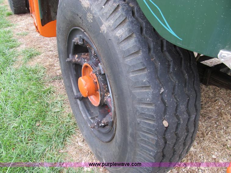 image for item E3571 1959 Mack B61 semi truck