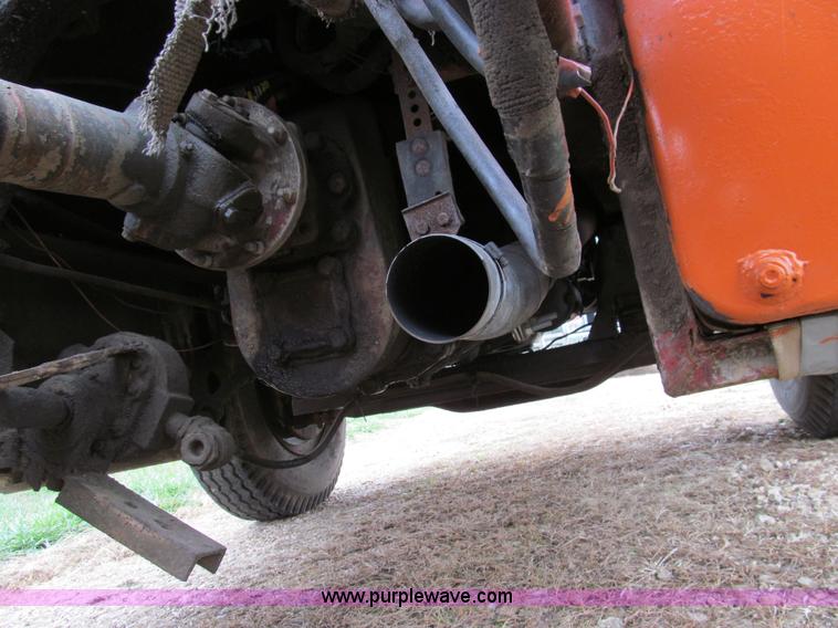 image for item E3571 1959 Mack B61 semi truck