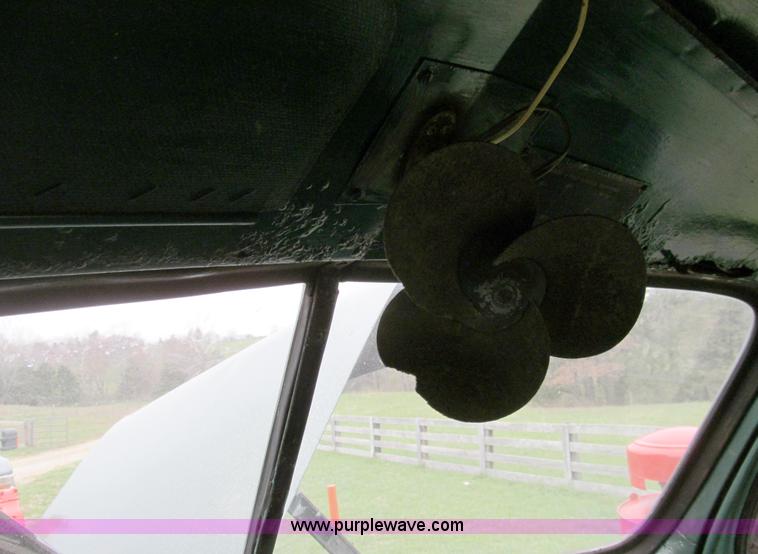 image for item E3571 1959 Mack B61 semi truck