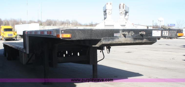 image for item F2890 2011 Transcraft DTL-2100 drop deck trailer