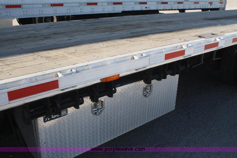 image for item F2890 2011 Transcraft DTL-2100 drop deck trailer