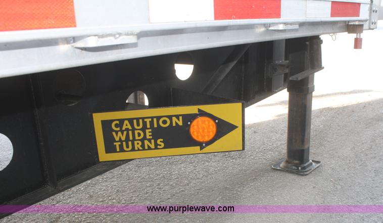 image for item F2890 2011 Transcraft DTL-2100 drop deck trailer