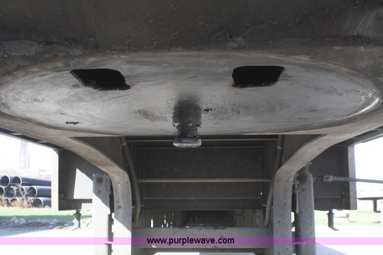 image for item F2891 2011 Transcraft DTL-2100 drop deck trailer