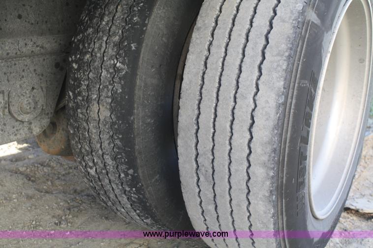 image for item F2891 2011 Transcraft DTL-2100 drop deck trailer