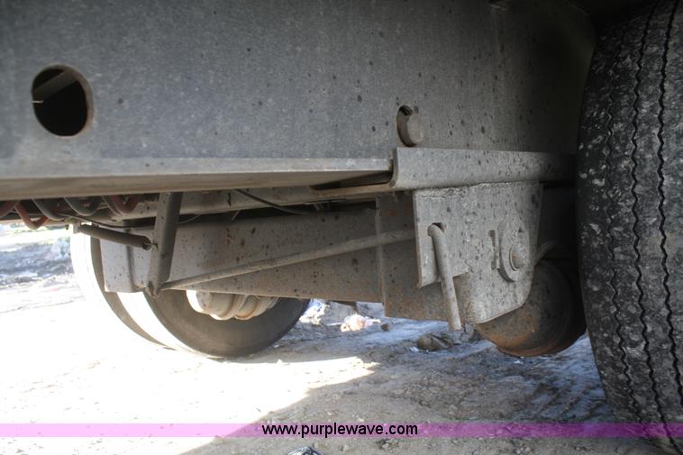 image for item F2891 2011 Transcraft DTL-2100 drop deck trailer