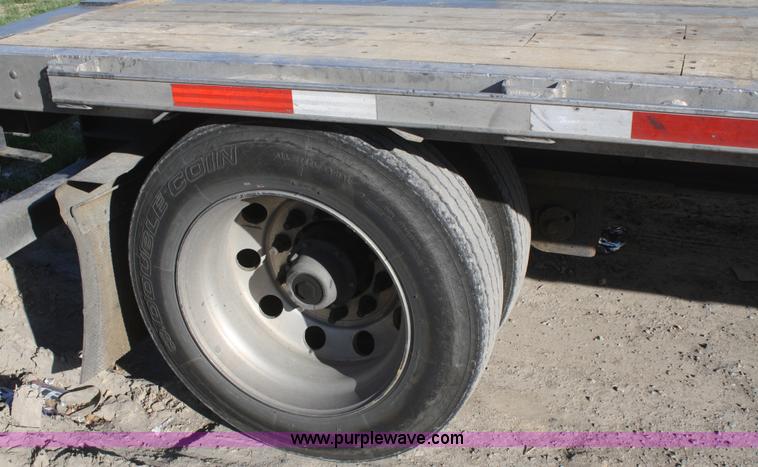 image for item F2891 2011 Transcraft DTL-2100 drop deck trailer