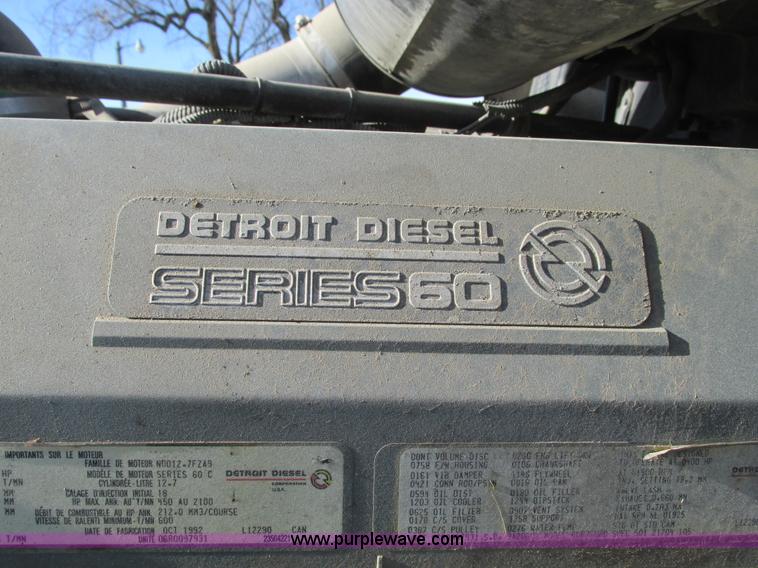 image for item F4060 1993 Freightliner FLD120 semi truck