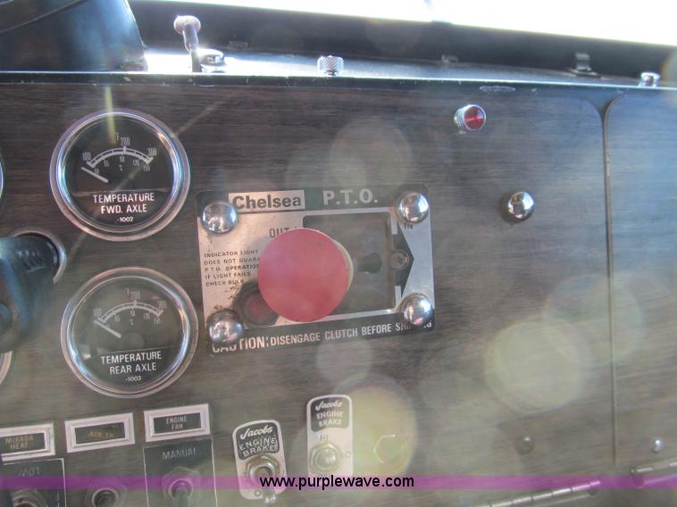 image for item F4677 1981 Kenworth W900 semi truck