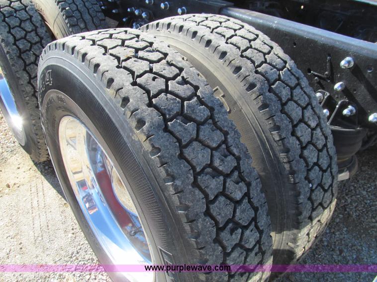 image for item F4677 1981 Kenworth W900 semi truck