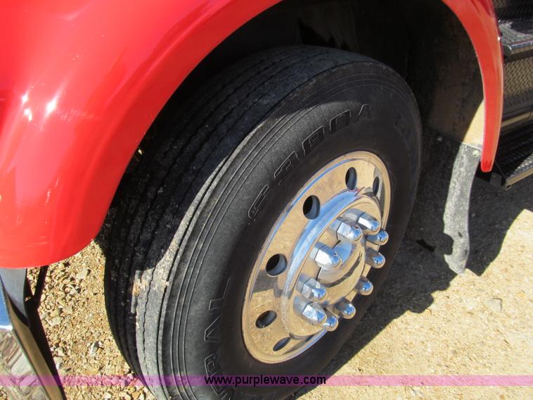 image for item F4677 1981 Kenworth W900 semi truck