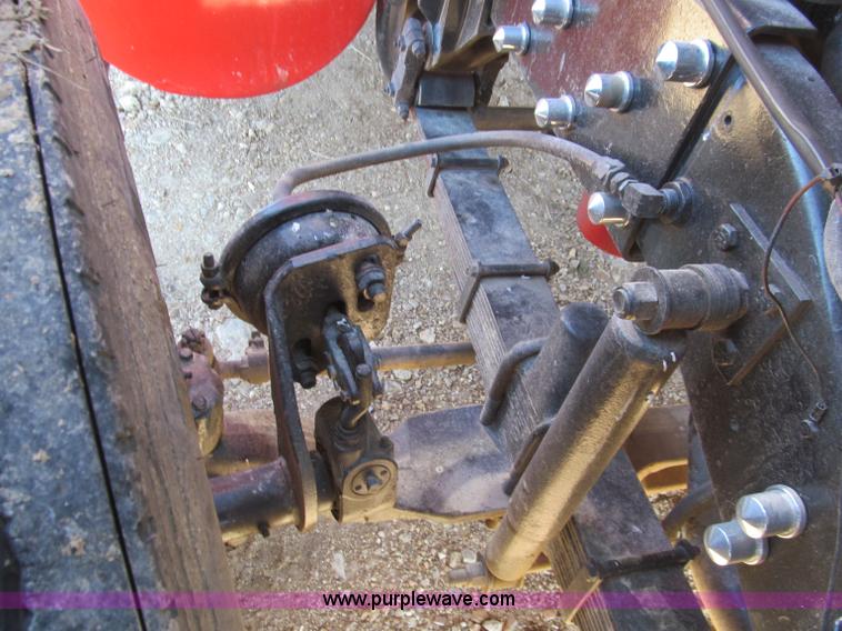 image for item F4677 1981 Kenworth W900 semi truck