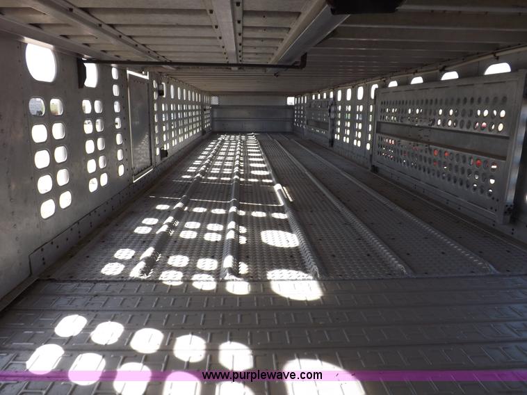 image for item F6297 1989 Wilson livestock trailer