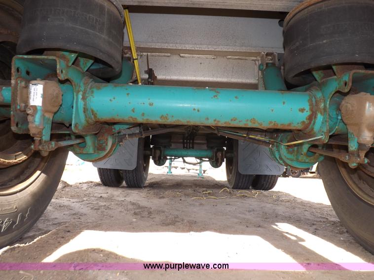 image for item F6351 2005 East Accordion 48'9" curtain wall trailer