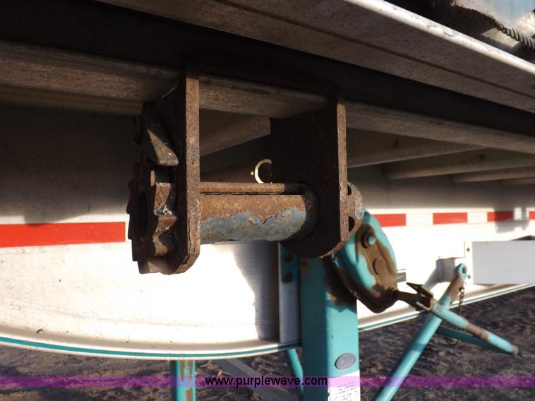 image for item F6351 2005 East Accordion 48'9" curtain wall trailer