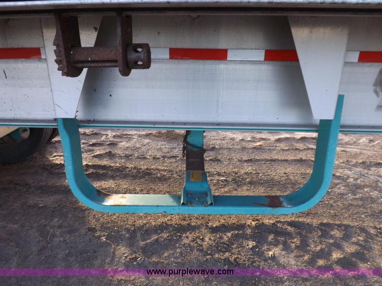 image for item F6351 2005 East Accordion 48'9" curtain wall trailer