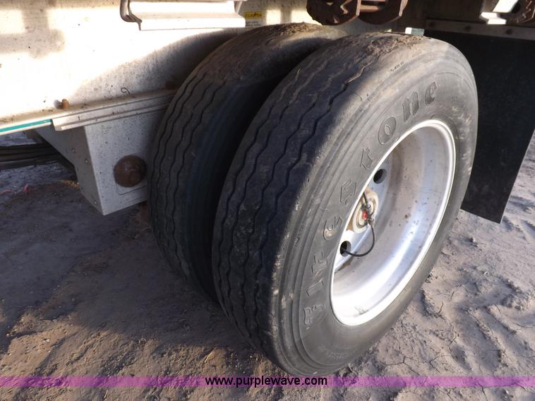 image for item F6351 2005 East Accordion 48'9" curtain wall trailer