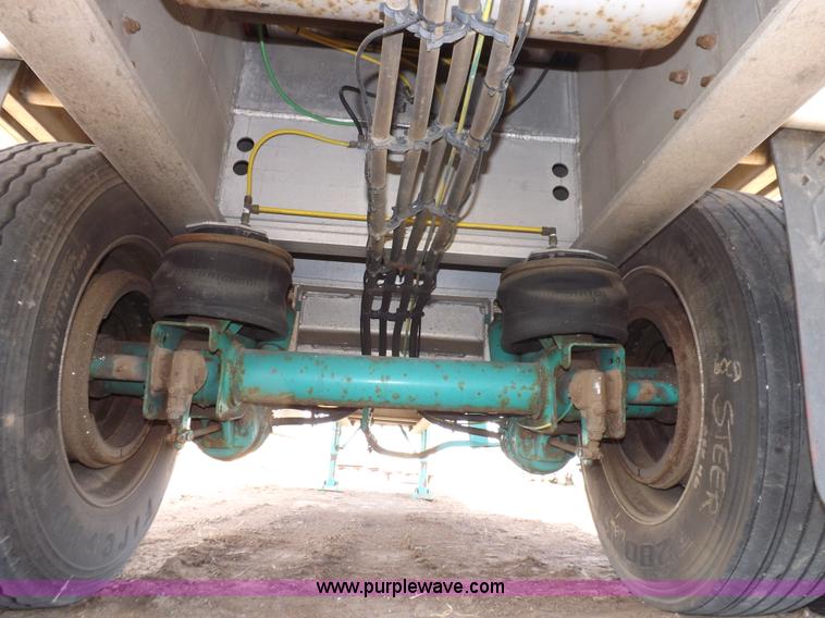 image for item F6351 2005 East Accordion 48'9" curtain wall trailer