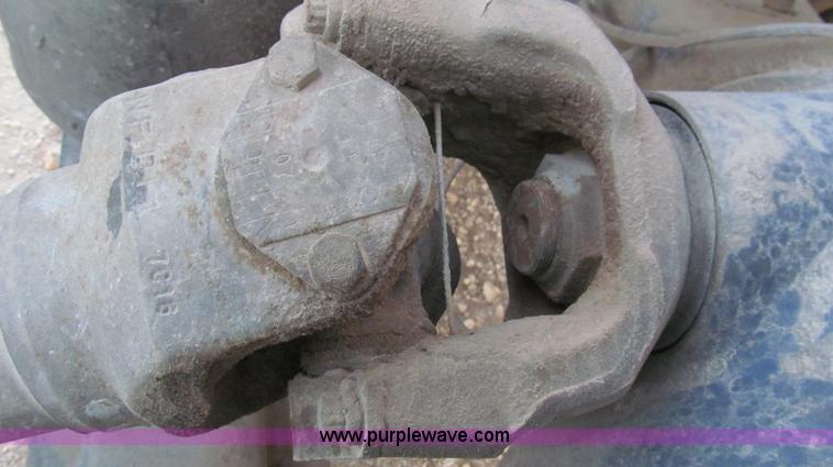 image for item G5564 1998 Peterbilt 377 semi truck