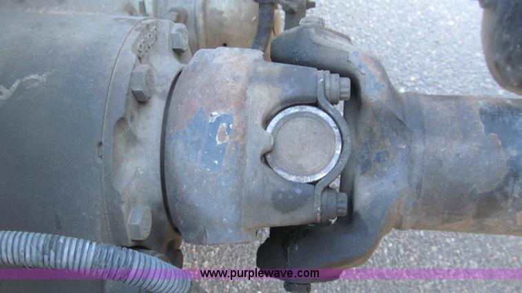 image for item G5577 1998 Peterbilt 377 semi truck