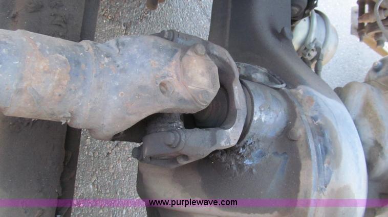 image for item G5577 1998 Peterbilt 377 semi truck