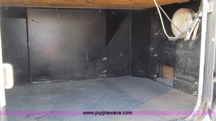 image for item G5577 1998 Peterbilt 377 semi truck