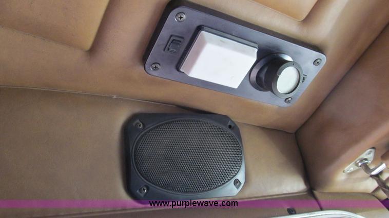 image for item G5577 1998 Peterbilt 377 semi truck