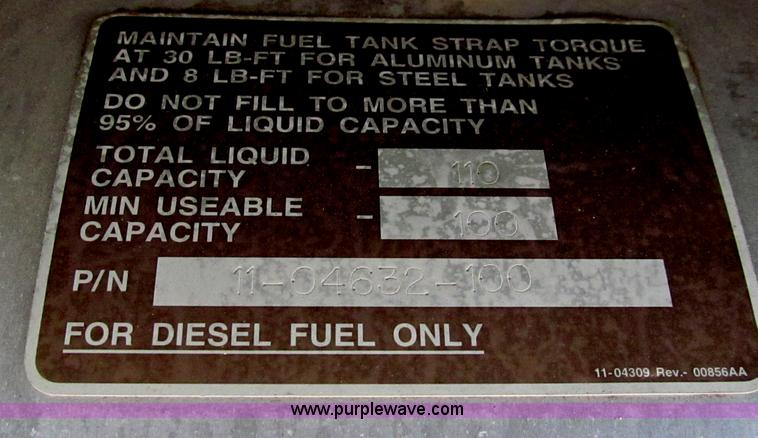 image for item G5578 2000 Peterbilt 377 semi truck