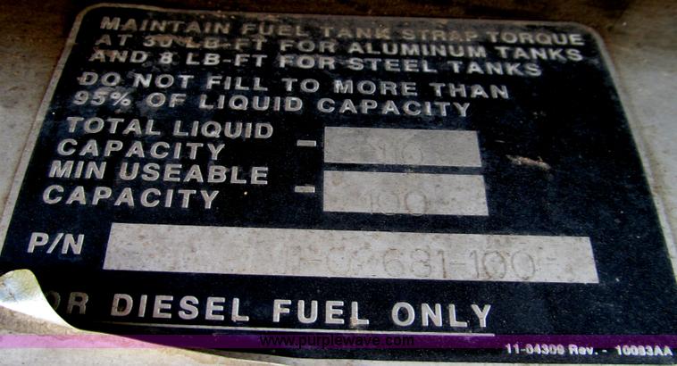 image for item G5579 1999 Peterbilt 377 semi truck