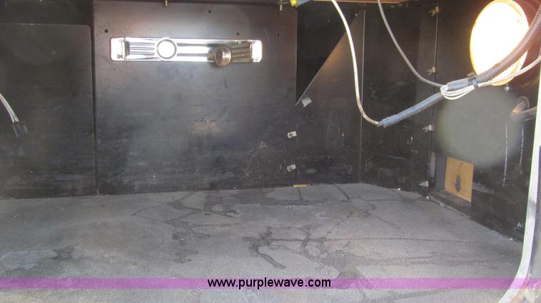 image for item G5579 1999 Peterbilt 377 semi truck