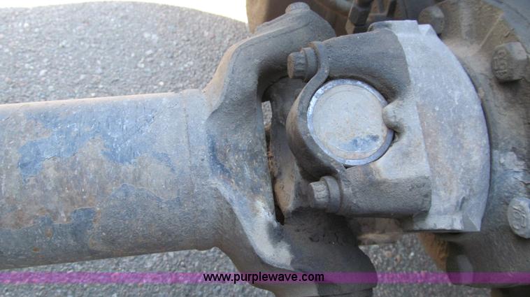 image for item G5580 1999 Peterbilt 377 semi truck