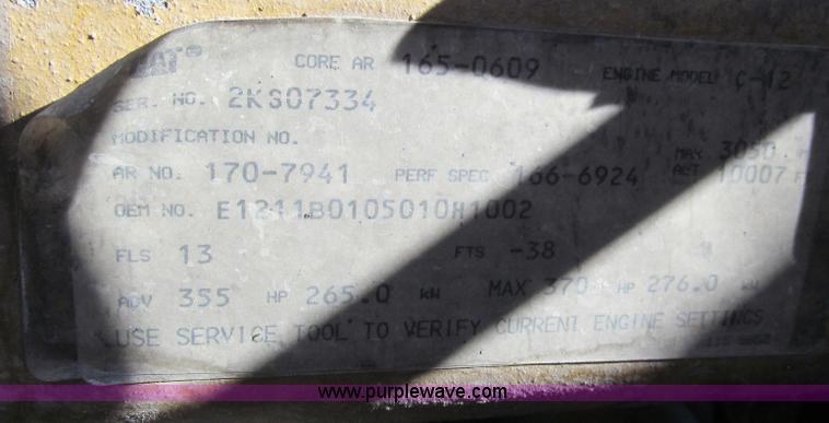 image for item G5580 1999 Peterbilt 377 semi truck