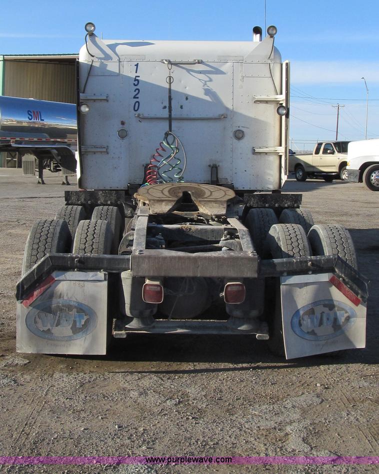 image for item G5582 1998 Peterbilt 377 semi truck