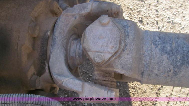 image for item G5582 1998 Peterbilt 377 semi truck