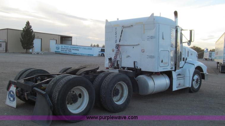 image for item G5583 1998 Peterbilt 377 semi truck