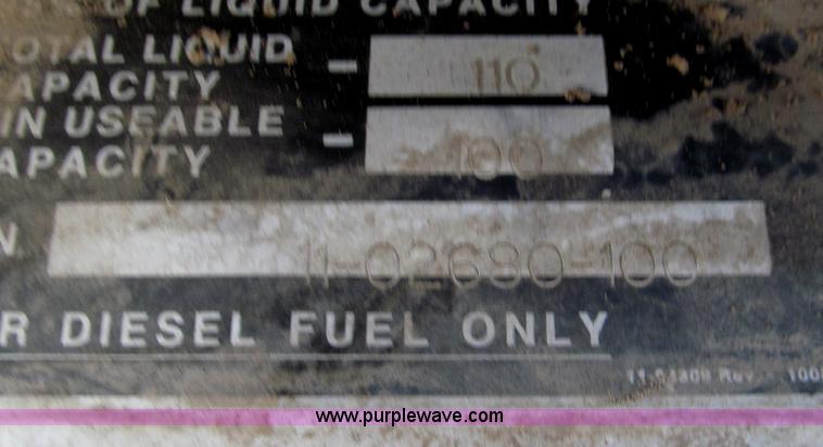 image for item G5583 1998 Peterbilt 377 semi truck