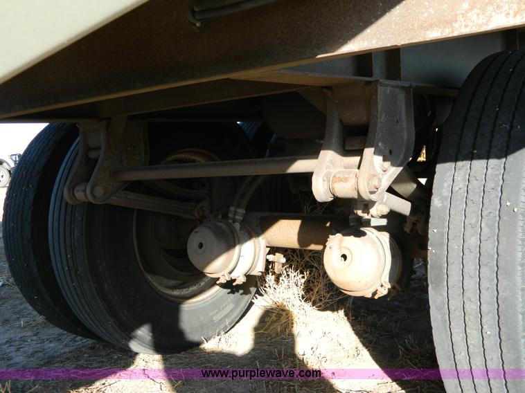 image for item G7579 1994 Merritt 42' double hopper grain trailer