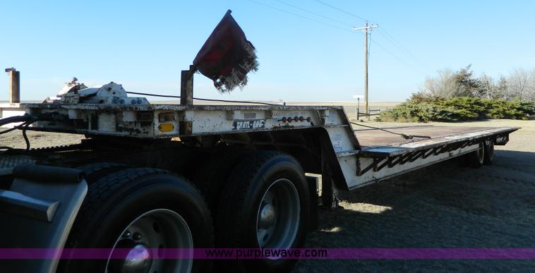 image for item G7580 1979 Trail-Eze lowboy trailer