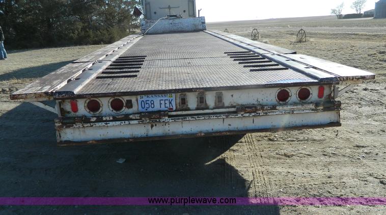 image for item G7580 1979 Trail-Eze lowboy trailer